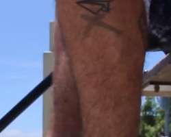 The star also loves tattoos and has engraved some on his legs.